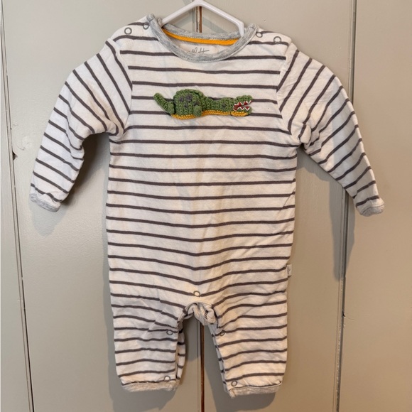albetta Other - Striped White & Gray Footie One-Piece with Green Crocodile Accent